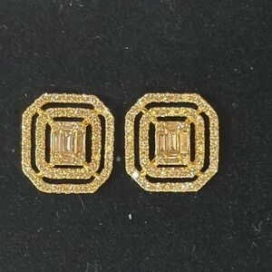 18K gold natural diamond earrings
